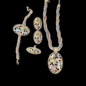 Elegant Gold and Silver Jewelry Set